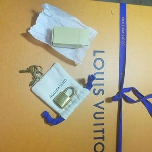 Louis Vuitton bag lock
